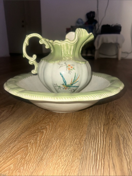 Other - Floral Ceramic Pitcher and Basin Set — Green and White
